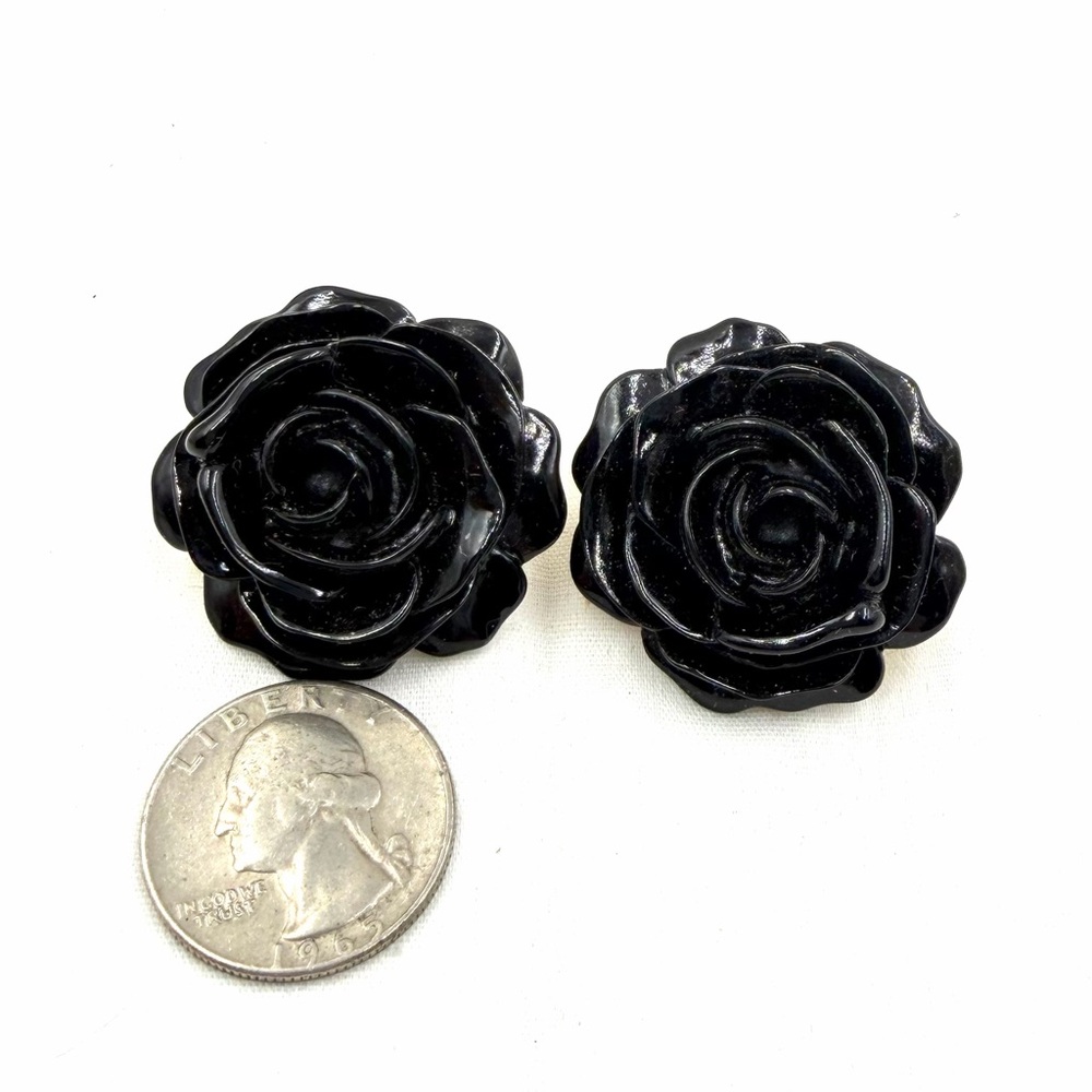 Vintage KJL Kenneth Jay Lane Black Rose Flower Resin Earrings - Picture 6 of 11